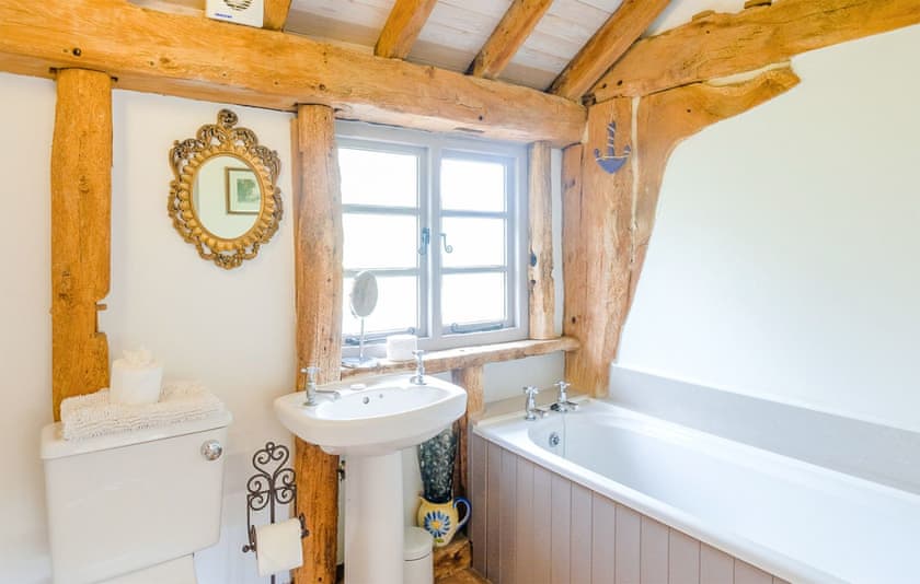 Bathroom | Old Hall Barn - Aldeburgh Coastal Cottages, Darsham, near Saxmundham