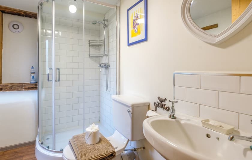 Bathroom | Old Hall Barn - Aldeburgh Coastal Cottages, Darsham, near Saxmundham