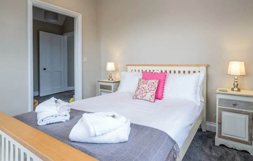Double bedroom | The Dower House - Aldeburgh Coastal Cottages, Thorpeness