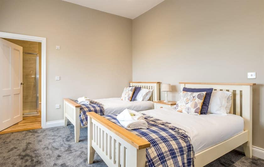 Twin bedroom | The Dower House - Aldeburgh Coastal Cottages, Thorpeness