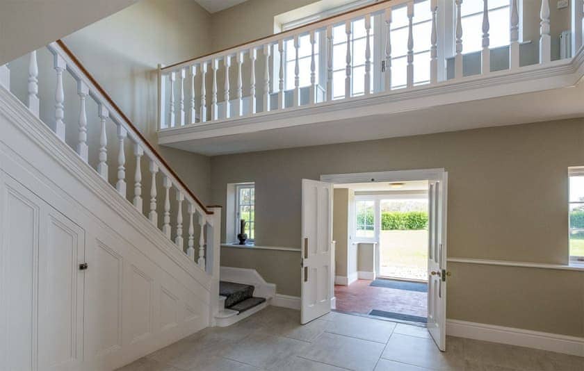 Hallway | The Dower House - Aldeburgh Coastal Cottages, Thorpeness