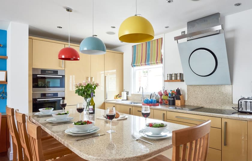 Kitchen/diner | Aldeburgh Townhouse, Aldeburgh