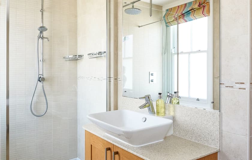 Bathroom | Aldeburgh Townhouse, Aldeburgh