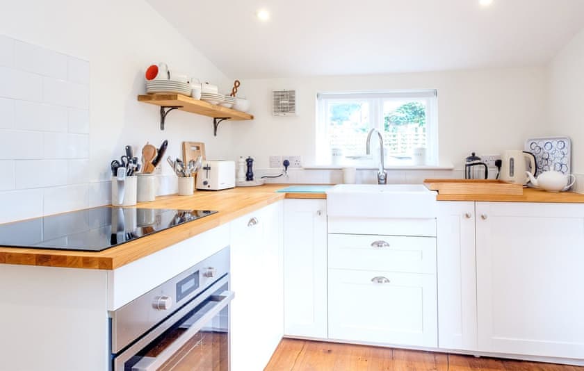 Kitchen | The Half House, Iken