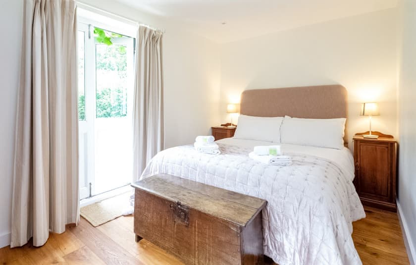 Double bedroom | The Half House, Iken
