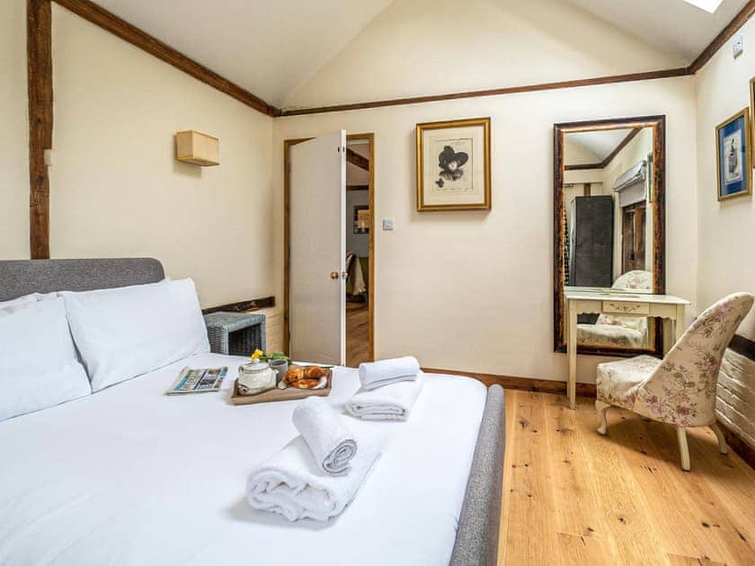 Double bedroom | The Cart Lodge, Hacheston, near Wickham Market