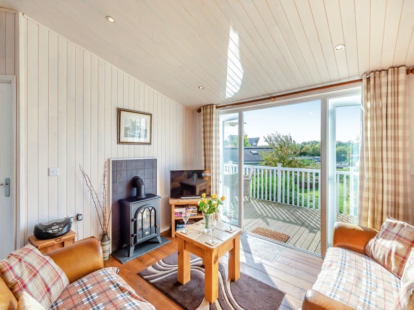 Open plan living space | Rowan Lodge, Mercia Marina, Willington