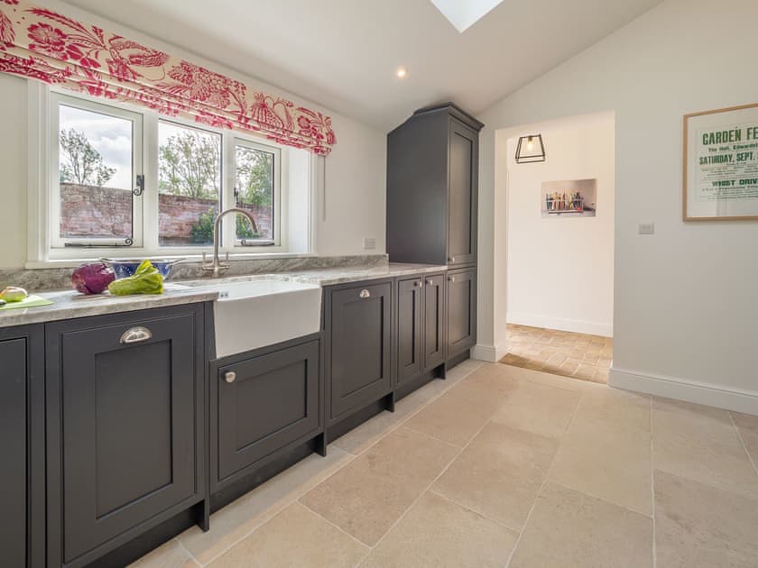 Kitchen | Holt Coach House, Edwardstone