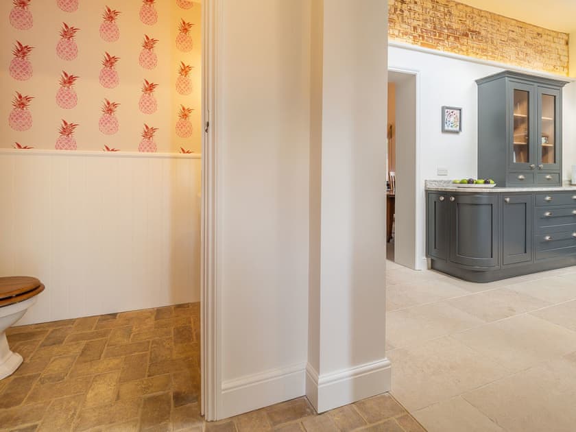 Ground floor toilet | Holt Coach House, Edwardstone