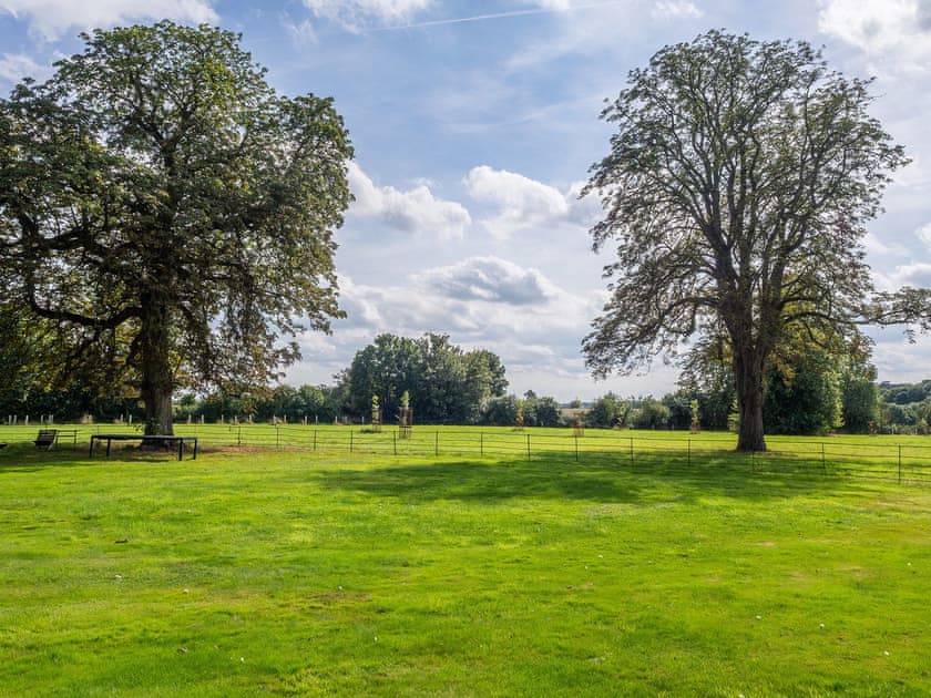 Surrounding area | Holt Coach House, Edwardstone