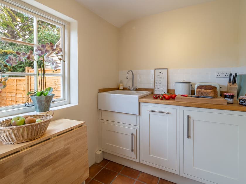Kitchen area | Bear Cottage, Nayland