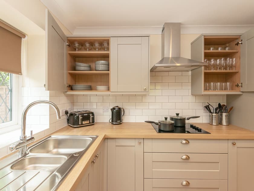 Kitchen area | Riverside Cottage - Bridge Cottage and Apartments, Brandon