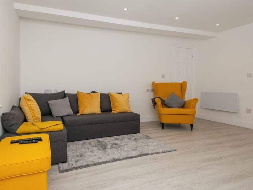 Living room | Bridge Cottage and Apartments  - The Suffolk - Bridge Cottage and Apartments, Brandon