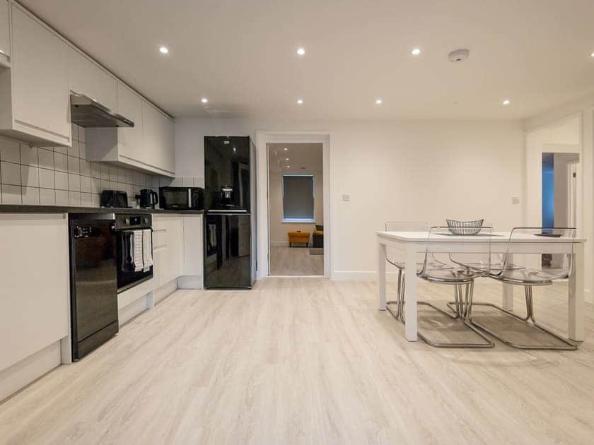 Kitchen/diner | Bridge Cottage and Apartments  - The Suffolk - Bridge Cottage and Apartments, Brandon
