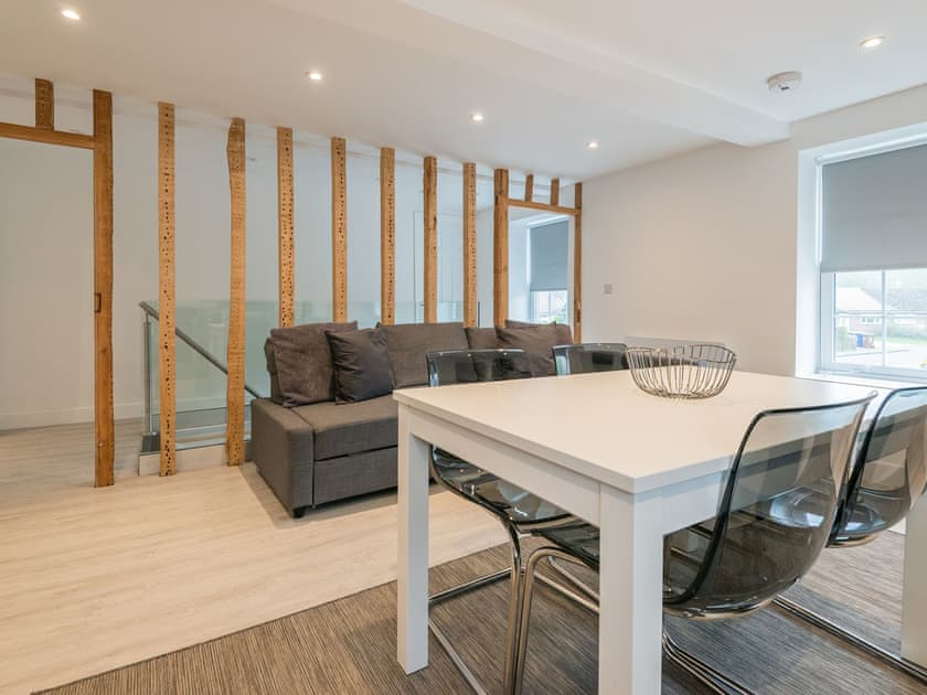 Dining Area | The Norfolk - Bridge Cottage and Apartments, Brandon