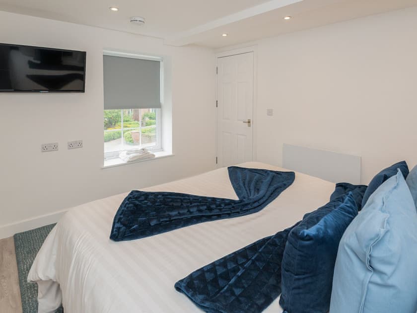Double bedroom | The Norfolk - Bridge Cottage and Apartments, Brandon