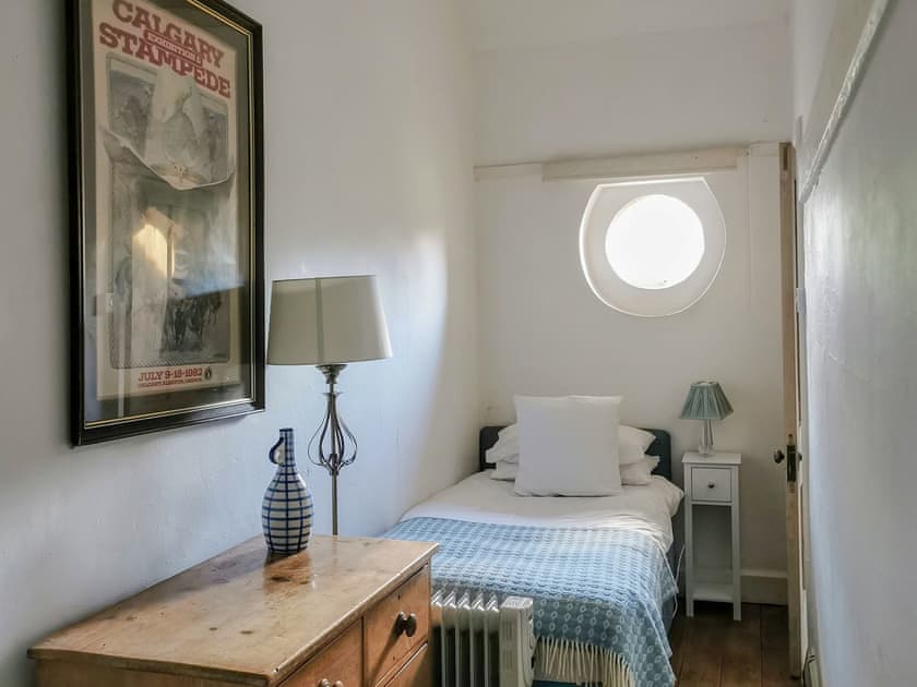 Twin bedroom | The Coach House - Kingsettle Stud, Cholderton, near Salisbury