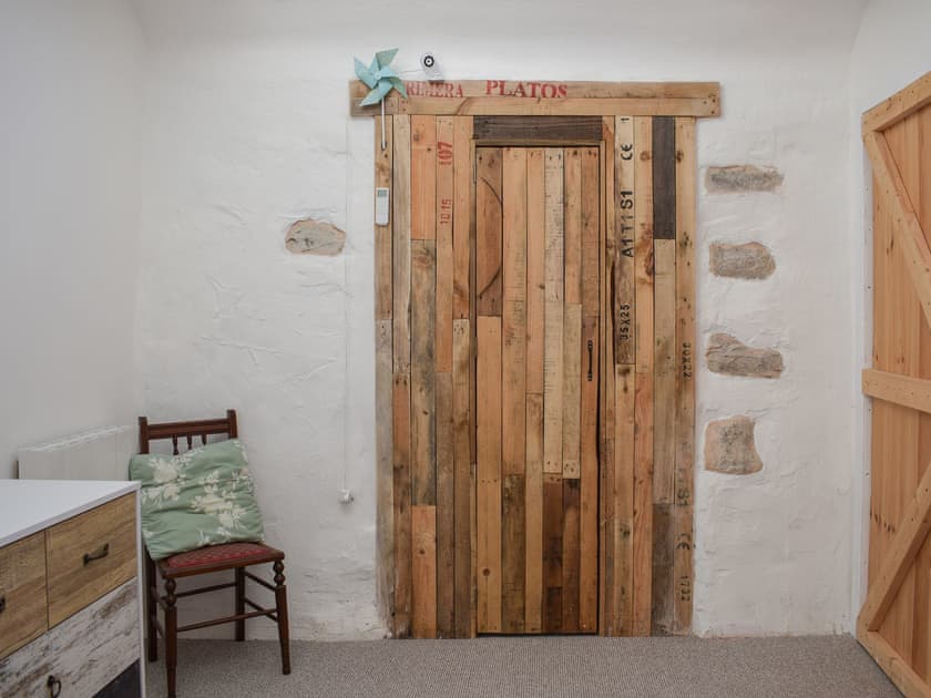 Twin bedroom | Daisybank Cottage, Crieff