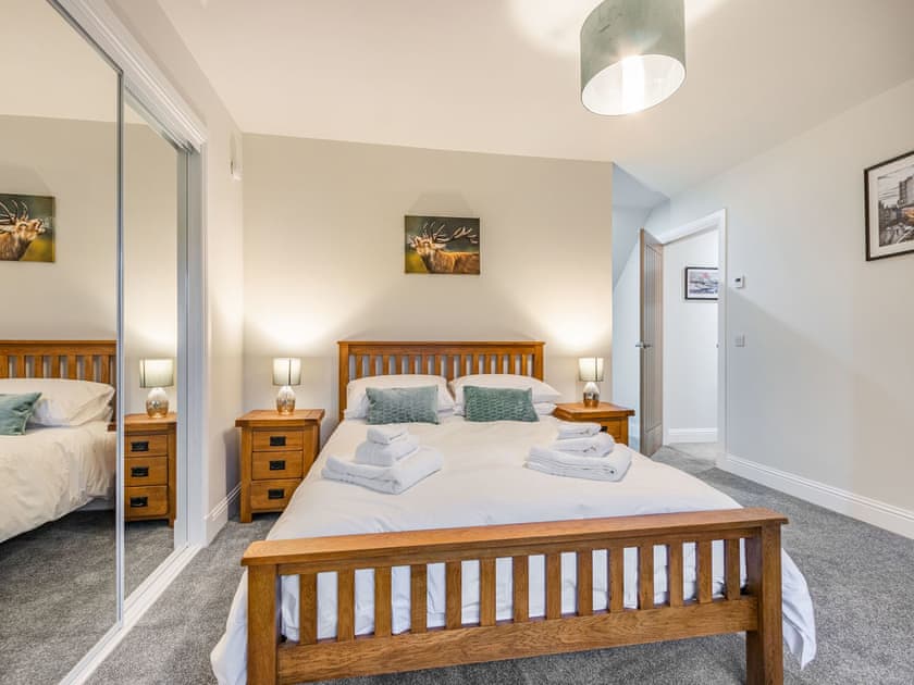 Master bedroom | Fiadh Ruadh - Gartclach Farm, Gartmore, near Stirling