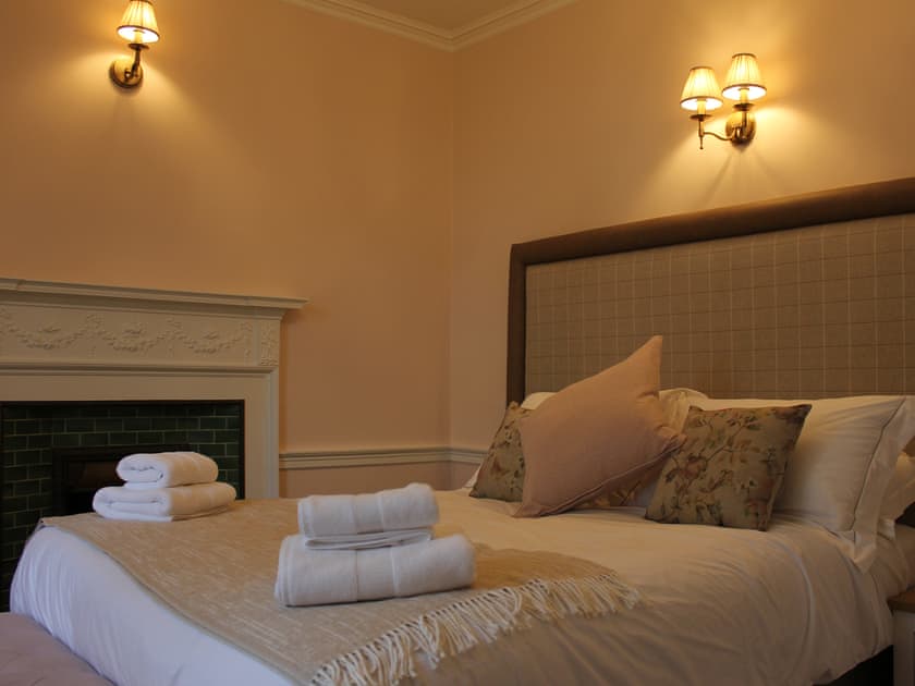 Double bedroom | Lochieheads House, Auchtermuchty, near St Andrews
