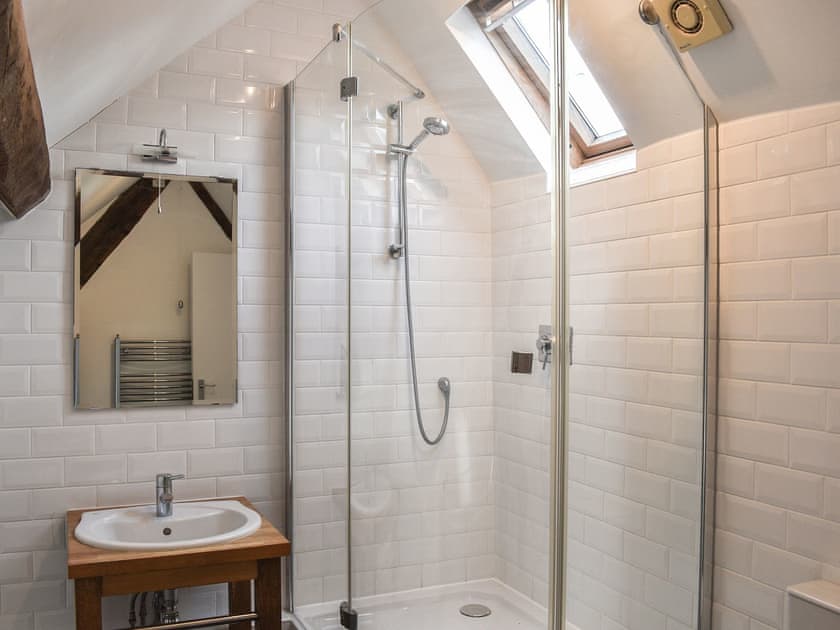 Bathroom | The Sloop, Swanage