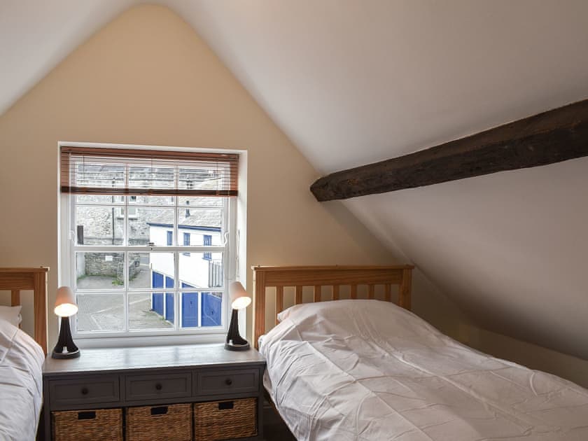 Twin bedroom | The Sloop, Swanage