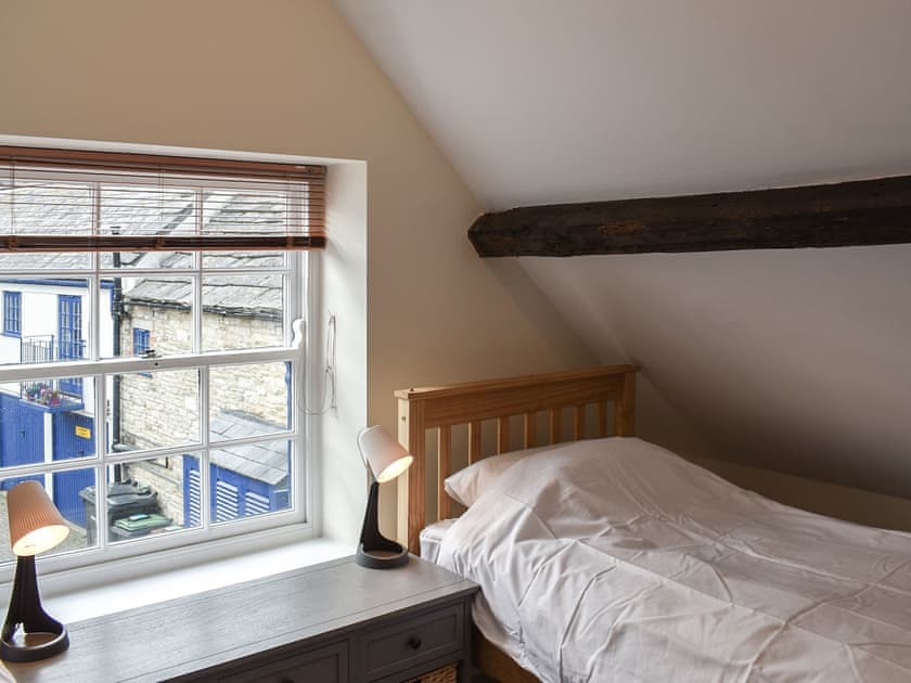 Twin bedroom | The Sloop, Swanage