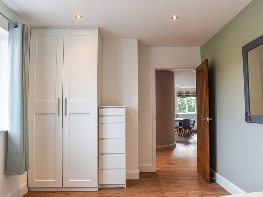 Twin bedroom | Crooklands Cottage, Austwick, near Settle