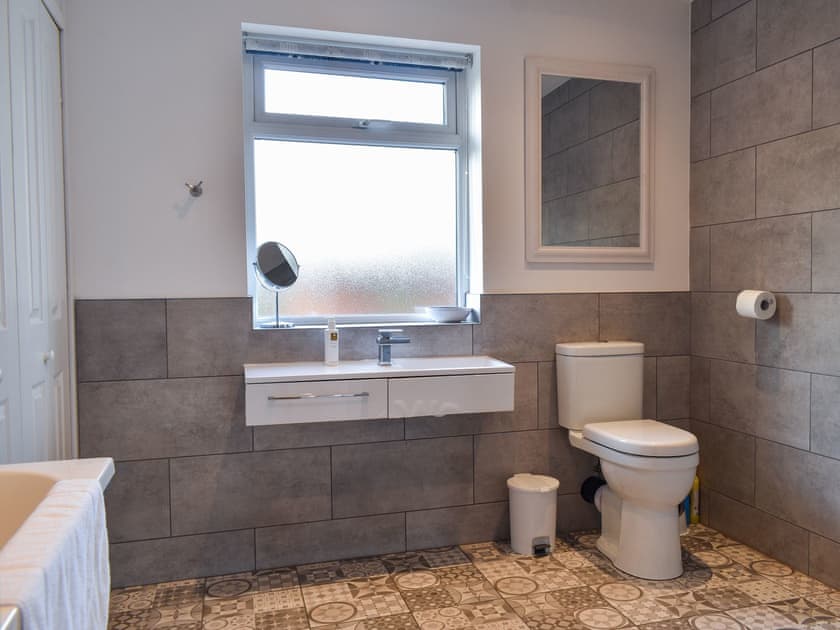 Bathroom | Crooklands Cottage, Austwick, near Settle