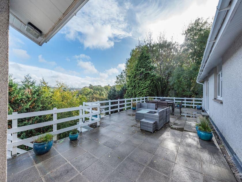Outdoor area | Five Bays View, Aberporth