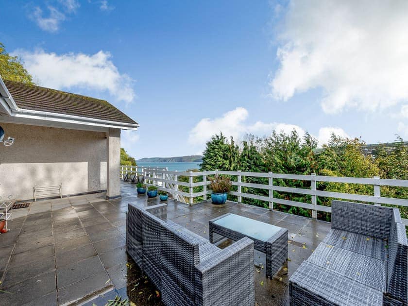 Outdoor area | Five Bays View, Aberporth