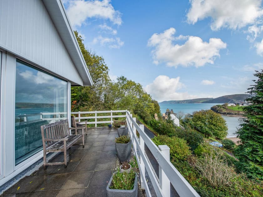 Outdoor area | Five Bays View, Aberporth