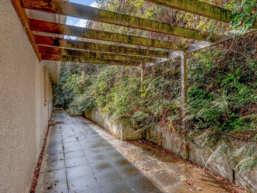 Outdoor area | Five Bays View, Aberporth