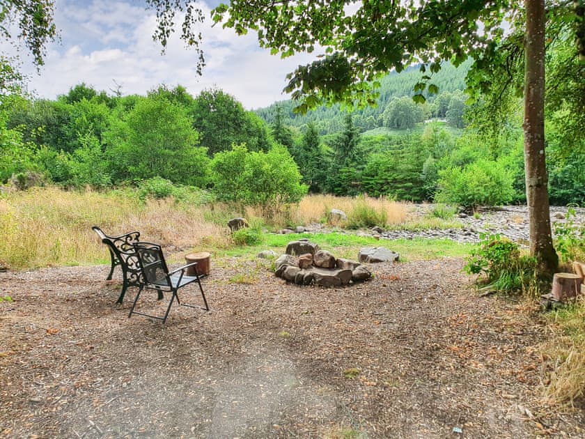 Garden and grounds | River Cottage - Milton, Drumnadrochit, near Inverness