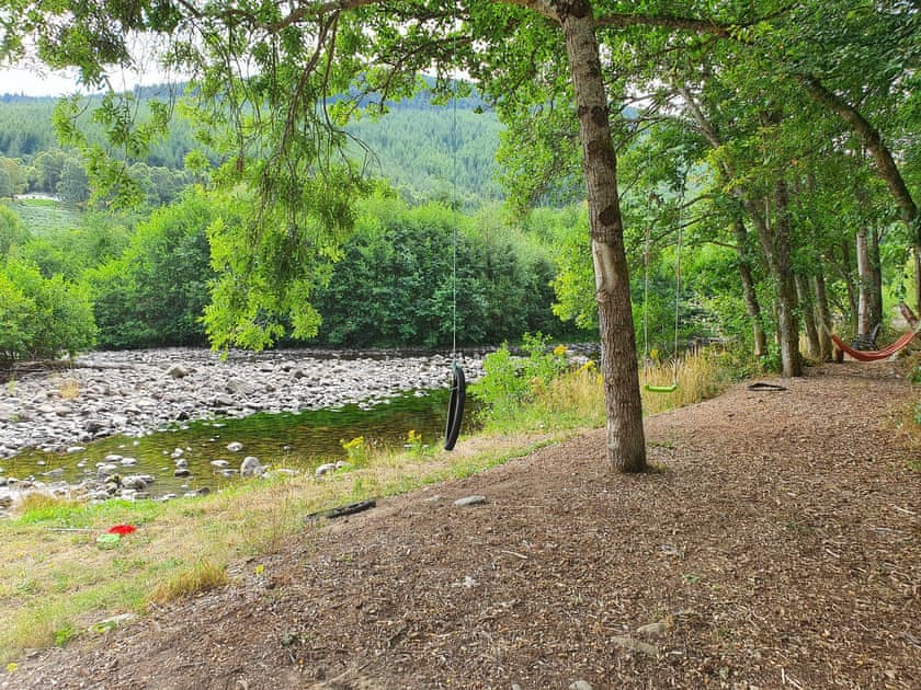 Garden and grounds | River Cottage - Milton, Drumnadrochit, near Inverness