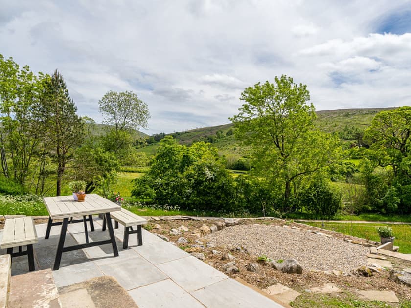 Sitting-out-area | The Hollins, Cowgill near Sedbergh