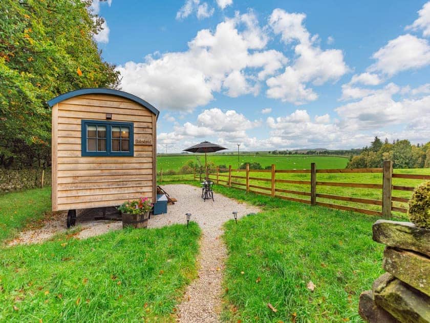 Exterior | The Dalesbred Hut - Hollow Hill Huts, Rathmell, near Settle