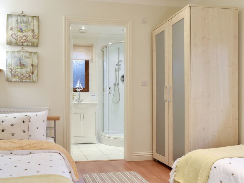 Twin bedroom | Sycamore Lodge, Bridlington