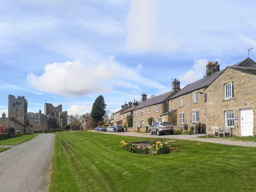 Setting | Lawson’s Studio, Castle Bolton, near Leyburn