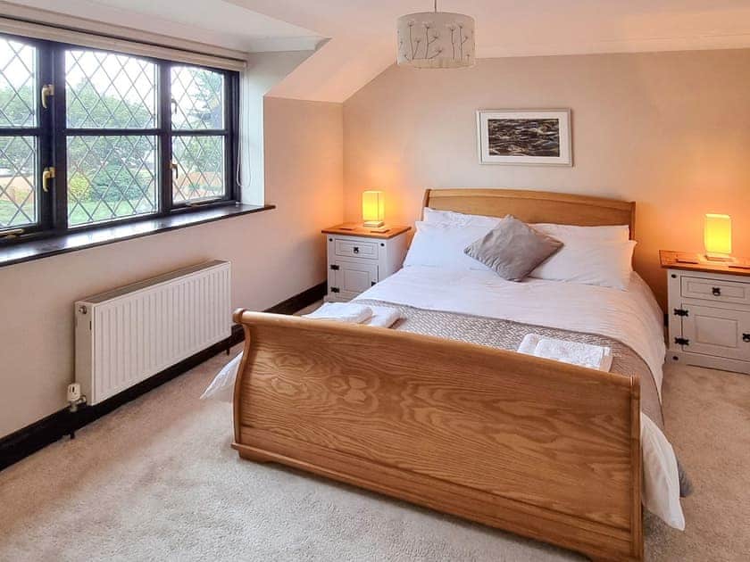 Double bedroom | Cobweb Cottage, Ludham, near Wroxham