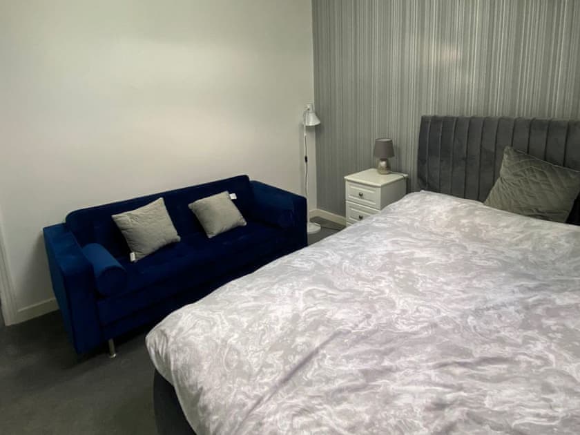 Double bedroom | New York Apartment, Sheffield