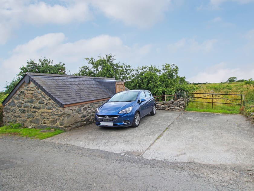 Parking | Former Farmhouse, Llanbedr
