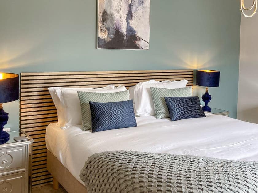 Double bedroom | Dragonfly Cottage - Ashlin Farm Barns, Dunholme, near Lincoln