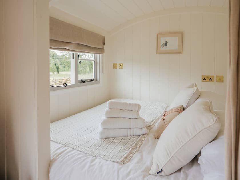 Interior | Lapwing Hut - Kingsettle Stud, Cholderton, near Salisbury