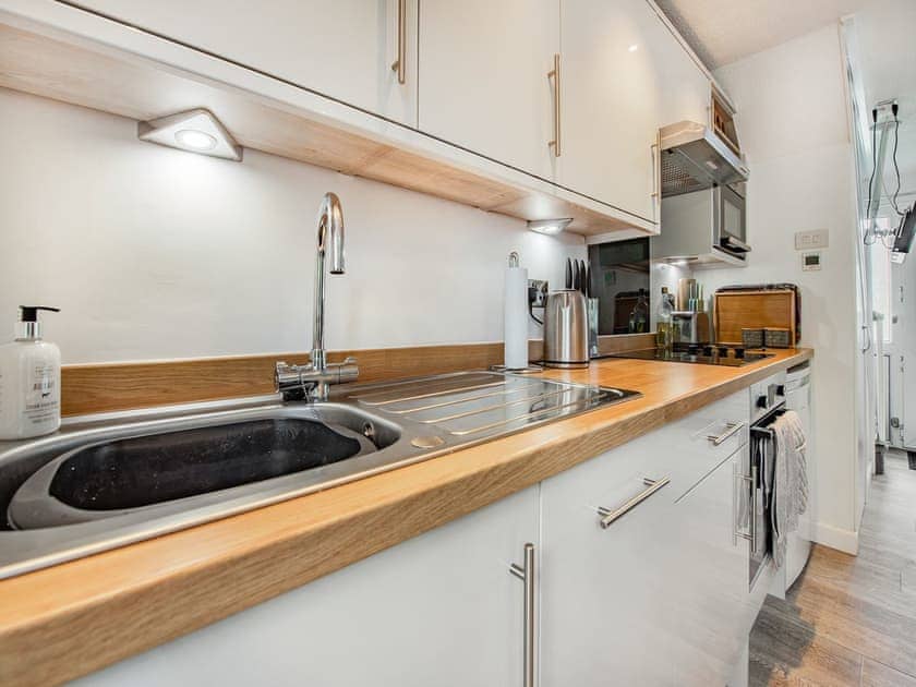 Kitchen | Sunnybank - Trewent Park Holidays, Freshwater East, near Pembroke