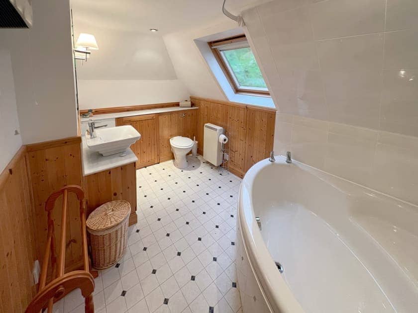 Bathroom | Caladh Beag, Lochranza, Isle of Arran