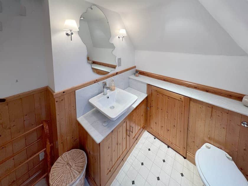 Bathroom | Caladh Beag, Lochranza, Isle of Arran