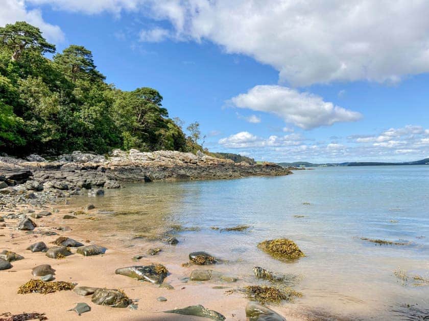 Kirdcudbright Bay | Kerrim Cottage, Ringford, near Castle Douglas