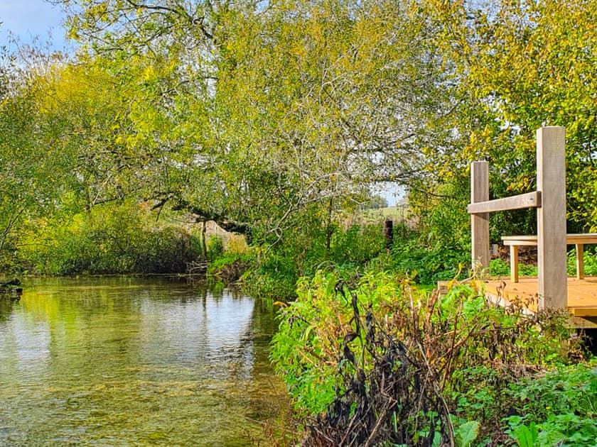 River Bourne | Duck Cottage, Winterbourne Dauntsey, near Salisbury