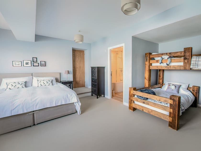 Family bedroom | Stanton, Menai Bridge
